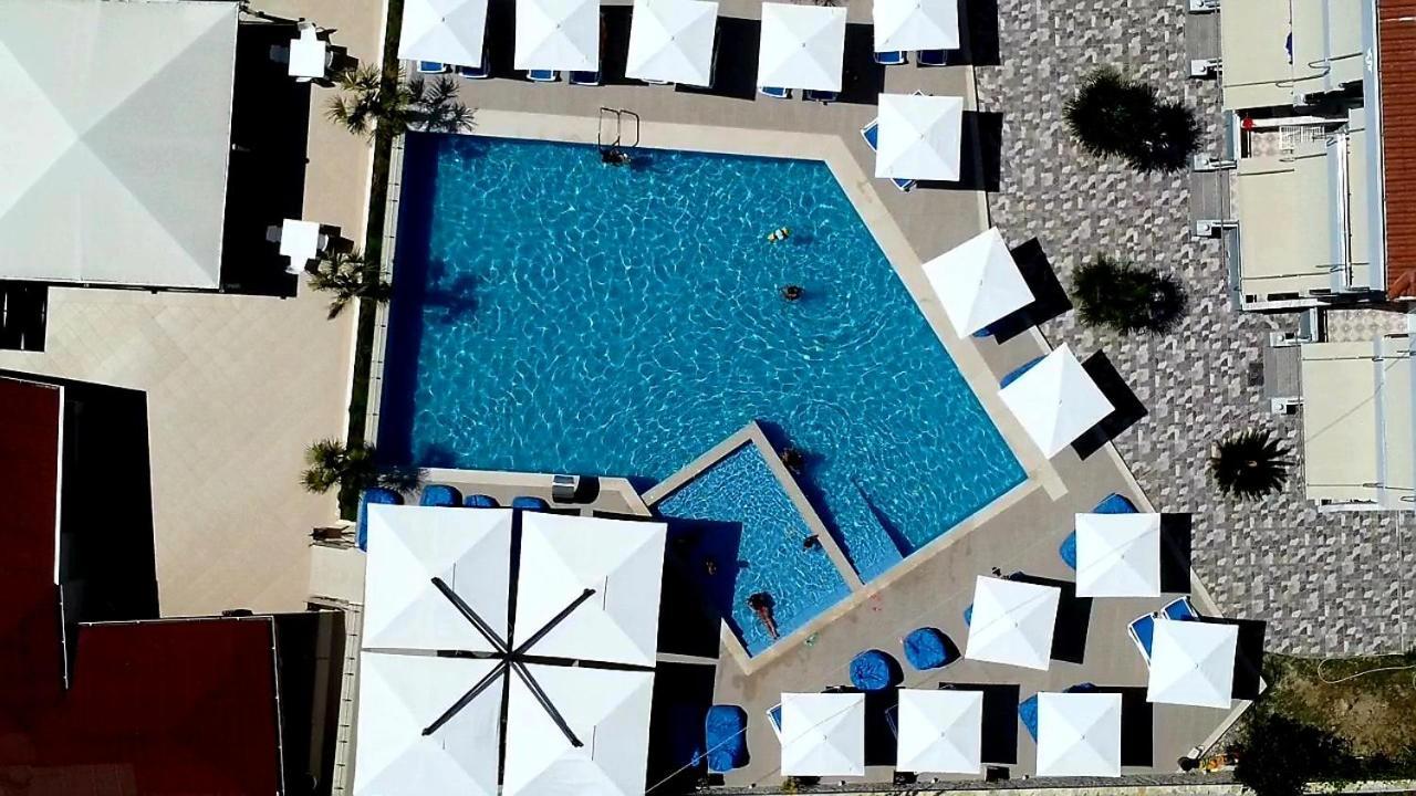 Hotel Beach Restaurant Fabio Borsh Buitenkant foto